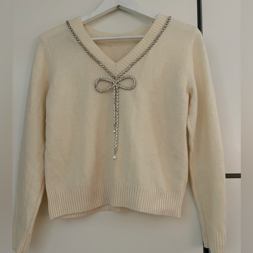LOFT Cream V-Neck Sweater with Crystal Bow Trim